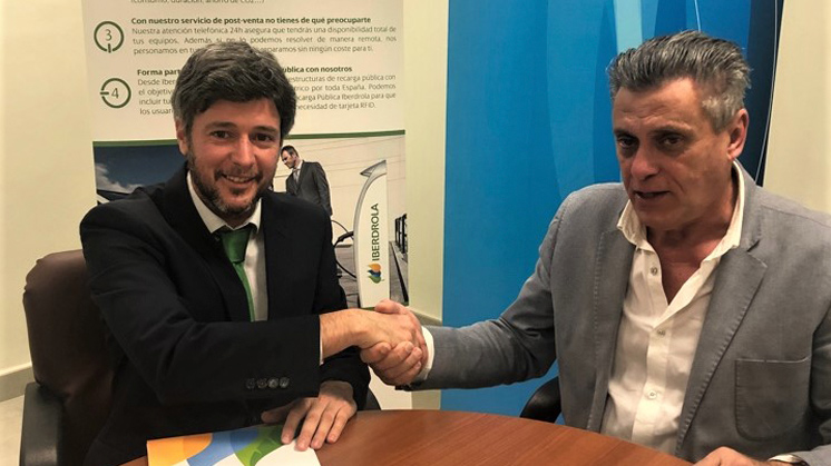 Iberdrola y Aevab alcanzan un acuerdo para impulsar la movilidad sostenible.