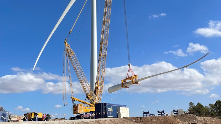 Iberdrola comienza la construcción en Andalucía de los aerogeneradores más potentes de España.