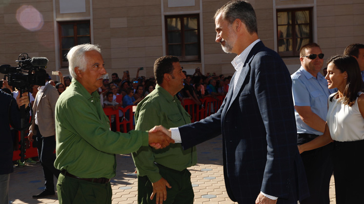 Los Reyes reconocen la labor de los profesionales de Iberdrola que dieron respuesta a la gota fría en la Región de Murcia.