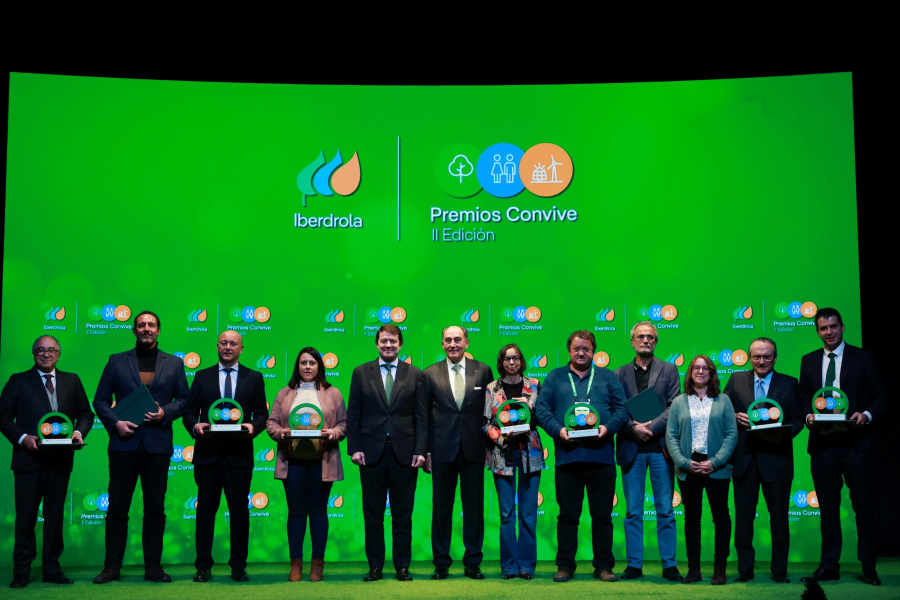 galardonados de los premios convive