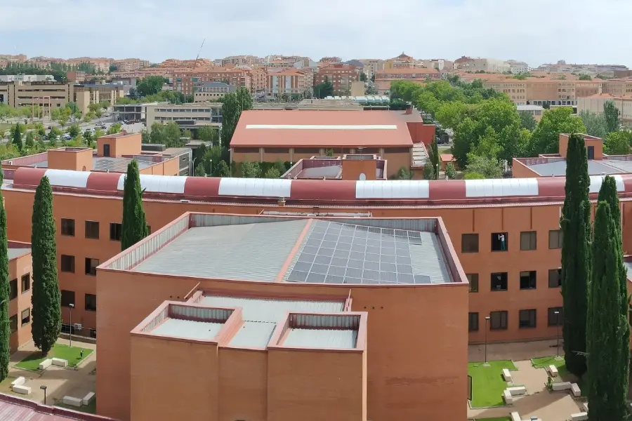 Universidad de Salamanca instala paneles solares